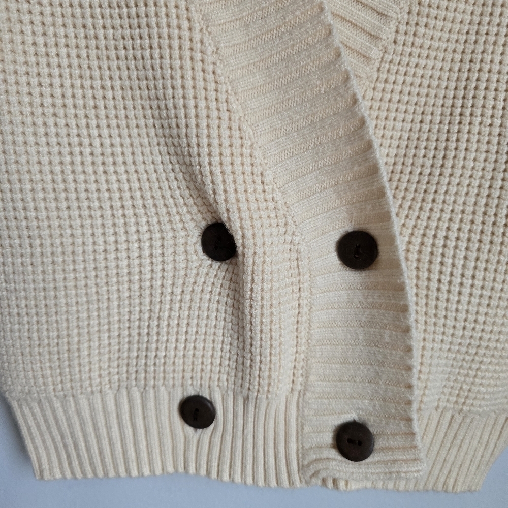 Belati Boy's Prepppy Chunky Rib Knit V-Neck Double Button Cardigan Size 7 Year - Picture 3 of 9
